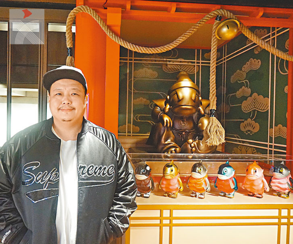 玩具設計師林輝愛玩黑色幽默 趣怪鮪魚持刀勸喻惜食
