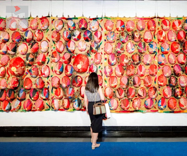  55位國際女性藝術家攜手呈獻逾百件心血結晶  「存在·她力量」藝術展傳遞柔情暖意