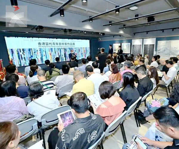 「香港當代青年藝術家作品展」啟幕  59人聯手呈現香港多彩故事  展至周三