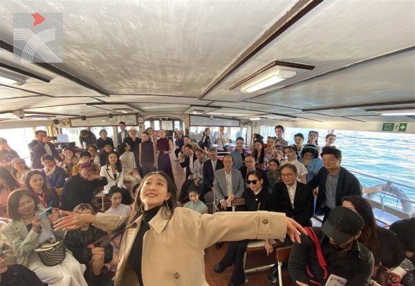 粵港澳大灣區環境舞蹈展香港站 舞者於天星小輪上熱舞渡維港獲喝采