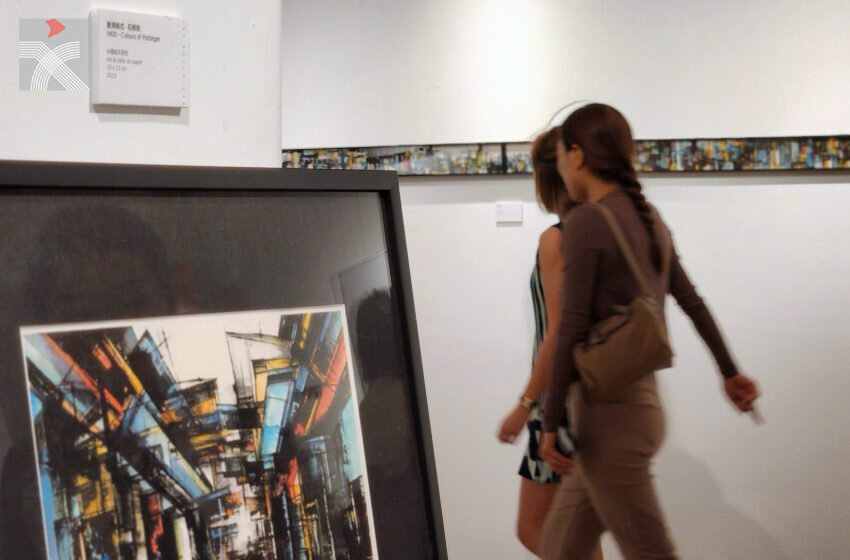  何紀嵐個展「寫意一黑」 剛柔墨線構建都市印象