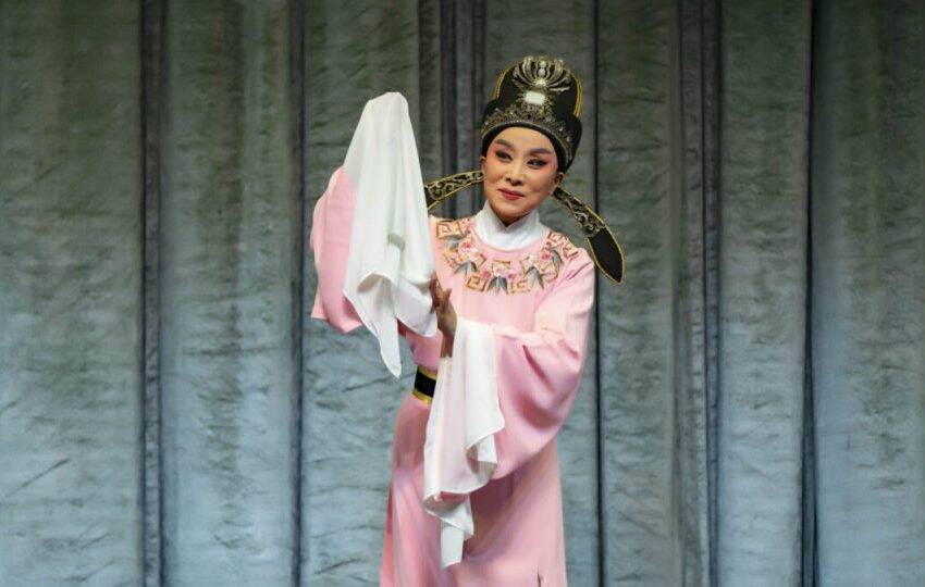  二度梅得主吳鳳花將攜紹興小百花越劇團於「中華文化節2025」上演三場經典大戲