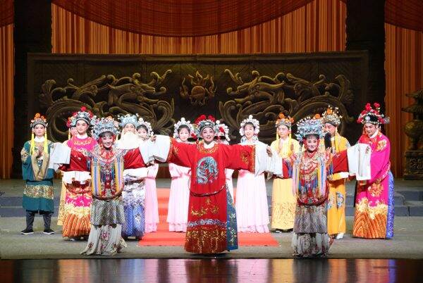 安徽再芬黃梅藝術劇院攜《羅帕記》《女駙馬》亮相「國風國韻飄香江」