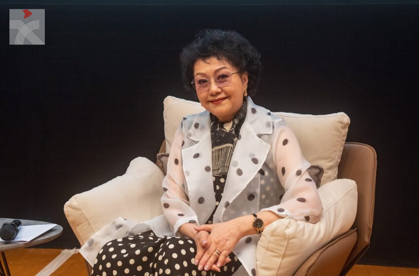  胡美儀做客《大師傳藝·尋古知新》講座 人生如戲悟初心 以心療己亦療人